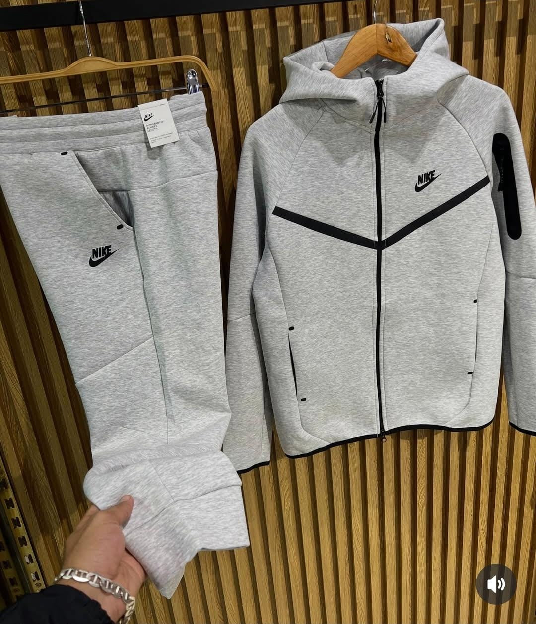 Ensemble Tek Premium Quality