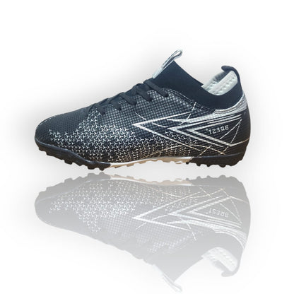 أحدية كرة القدم للمقاسات الصغيرة